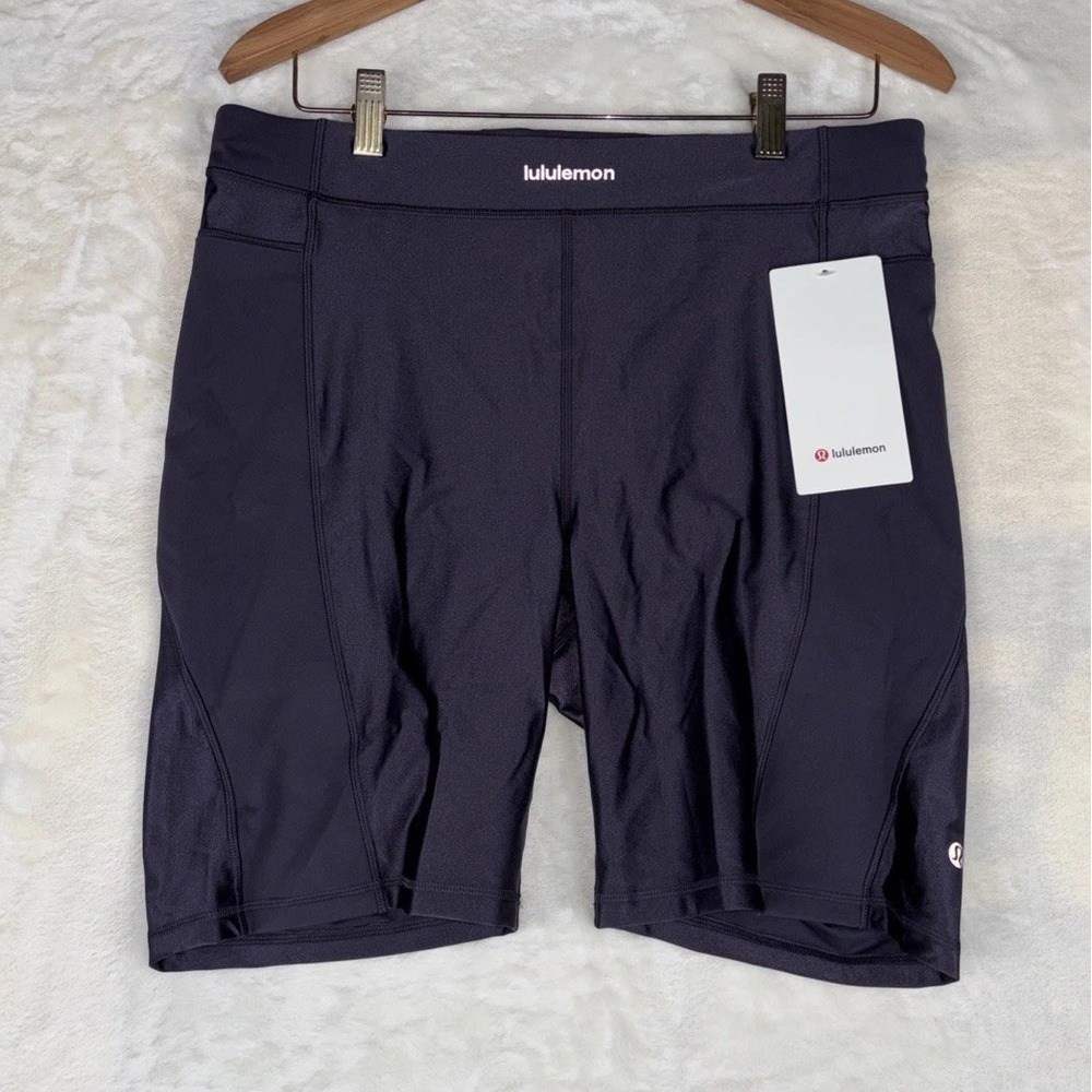 Lululemon Satin Shine Panelled HR‎ Short 8" Wordmark Sz 12 Purple NWT Athletic